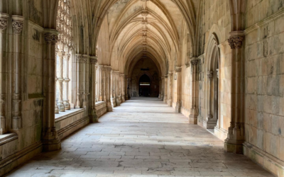 Mosteiro da Batalha: Riqueza Arquitetônica e Histórica