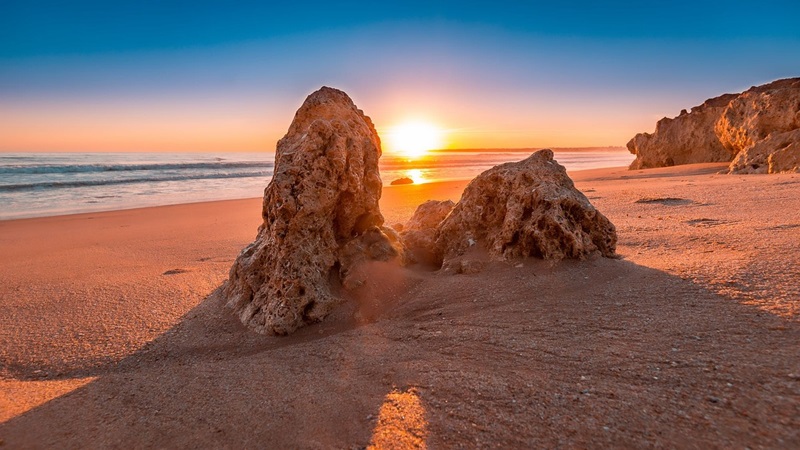 Triângulo Dourado no Algarve: Destino de Luxo e Beleza Natural