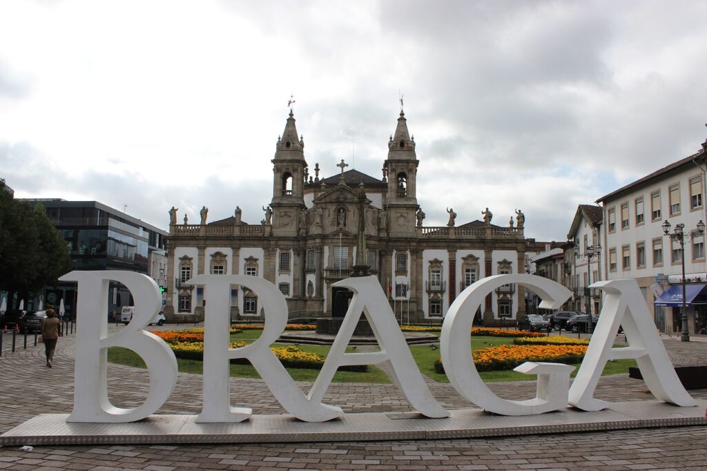 Como é morar em Braga Portugal, uma das cidades mais antigas do país