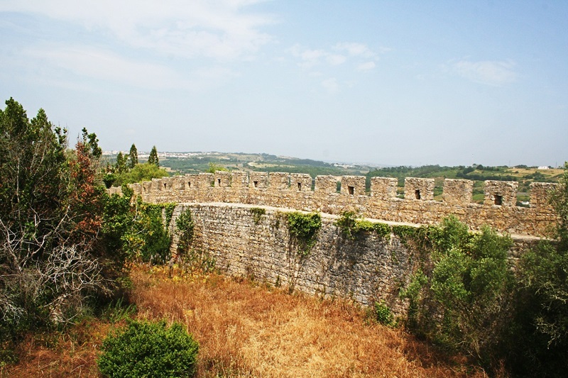 Caminhar pelas muralhas em Óbidos