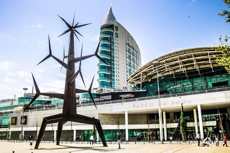 Parque das Nações é um bairro nobre e moderno em Lisboa