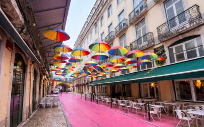 Conheça a Pink Street, a badalada Rua Cor-de-Rosa de Lisboa