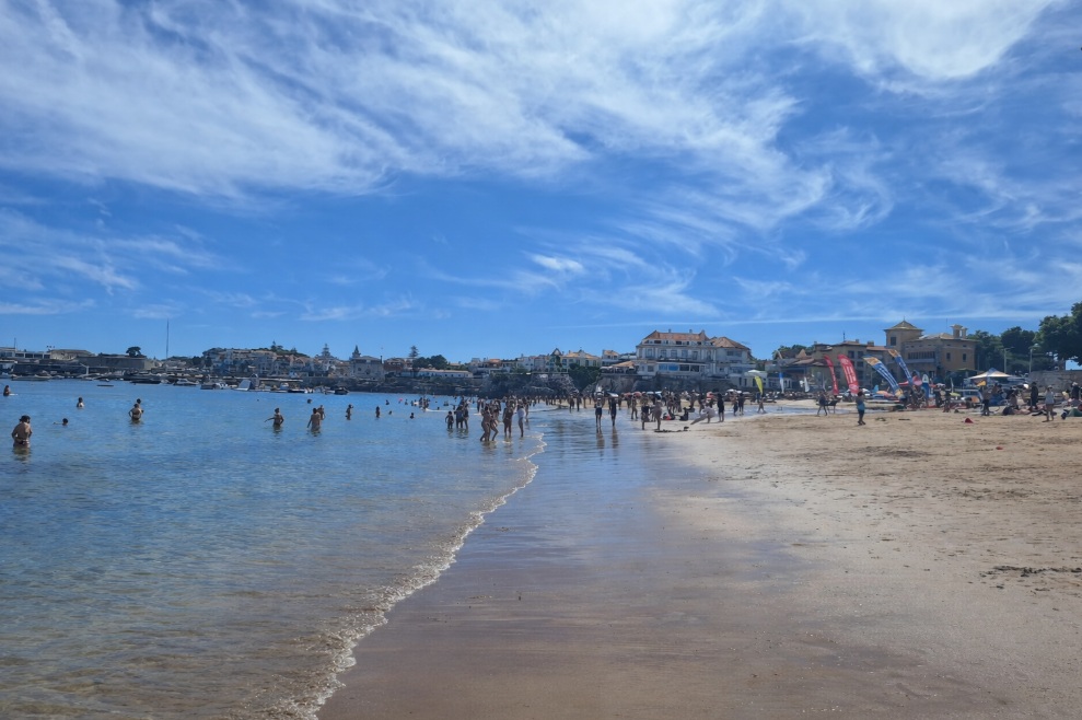 Dia de sol na Praia da Duquesa em Cascais