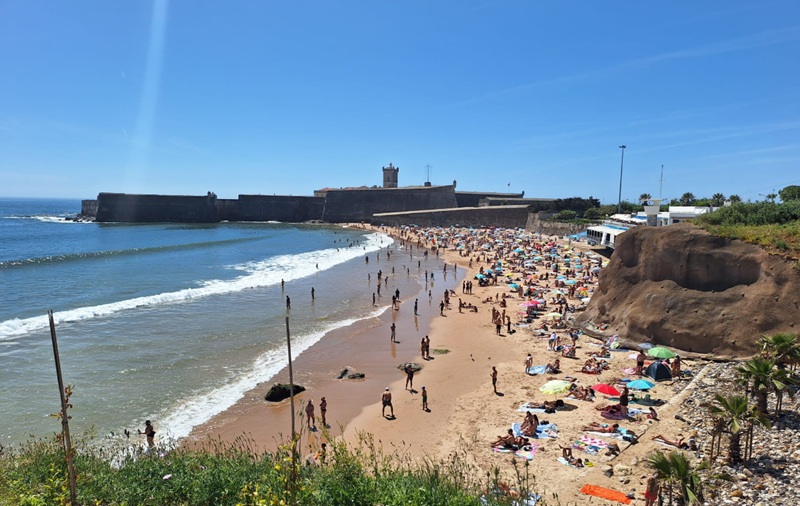 Praia da Torre no bairro Alto da Barra em Oeiras