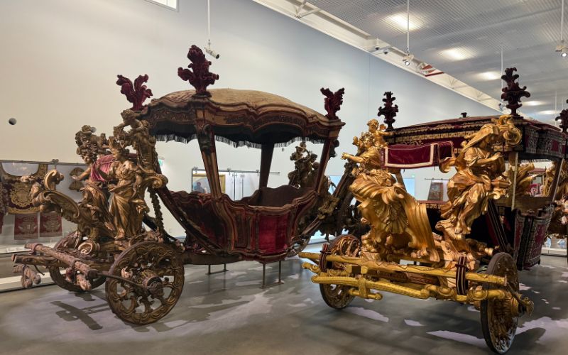 Carruagens antigas museu dos coches Belém